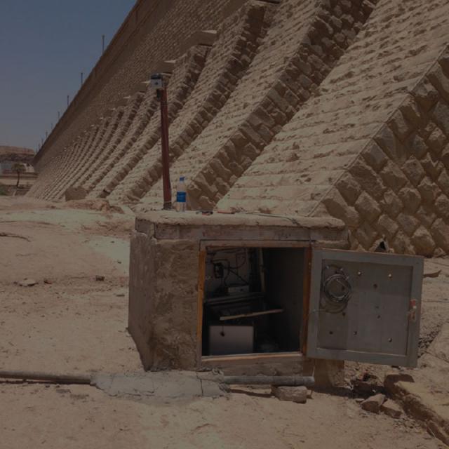 Aswan Dam old field instrumentation